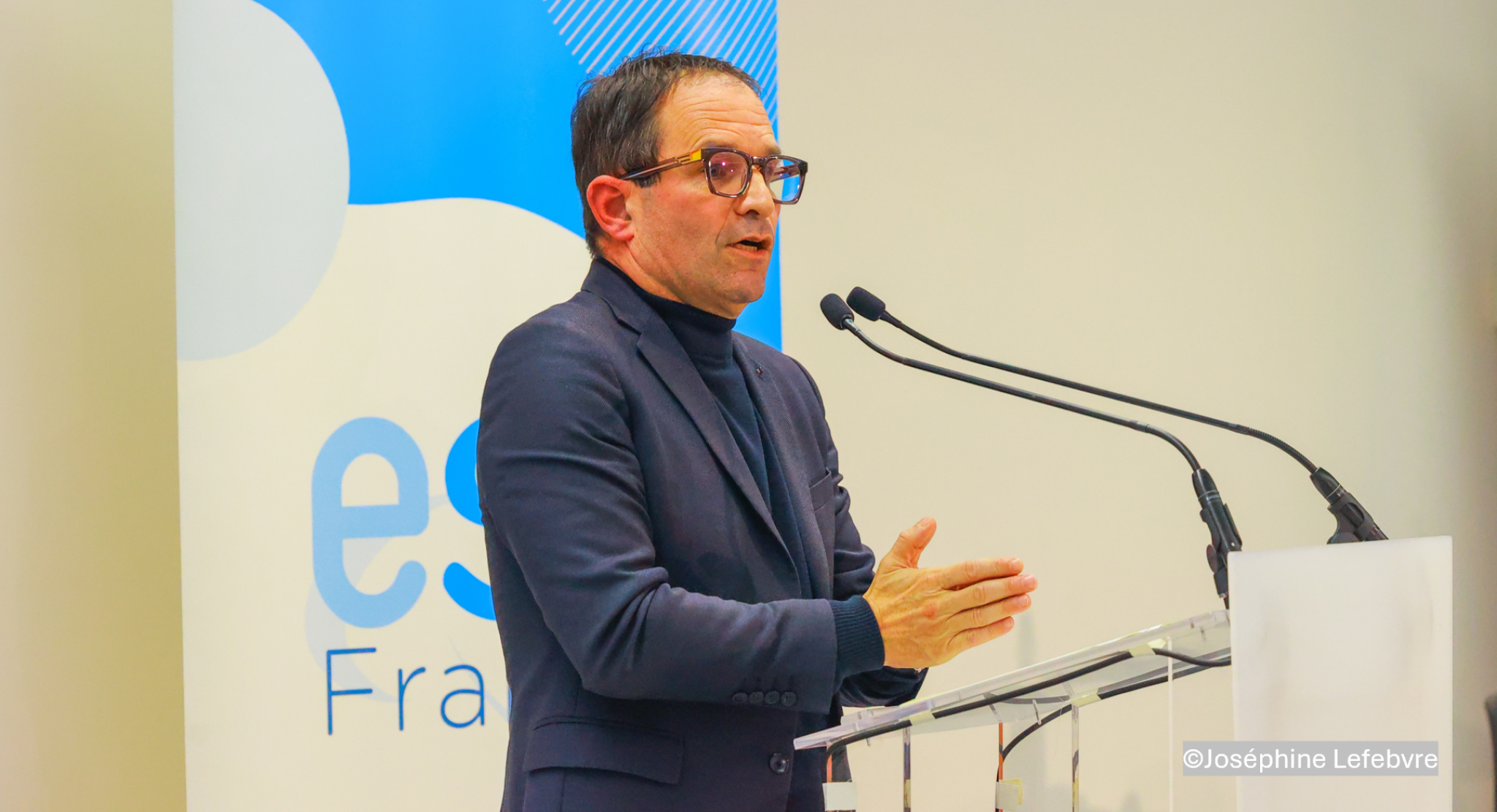 Photo de Benoît Hamon, à l'occasion de son discours à l'événement de lancement du Mois de l'ESS 2024